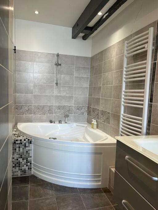 Duplex De Charme En Centre Ville Avec Terrasse Brive-la-Gaillarde Esterno foto
